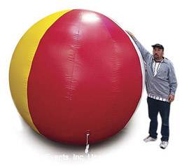 DEFI 133 : Le cochonnet, la boule et le ballon.