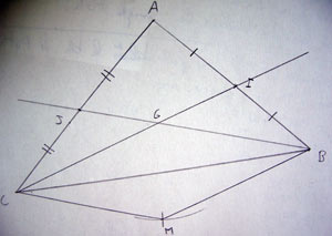 [DM] Mdianes d\'un triangle, point de gravit...