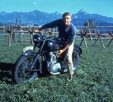 Enigmo 103 : Une balle contre un mur