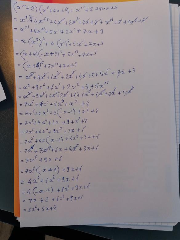Equation dans un corps fini (polynome)